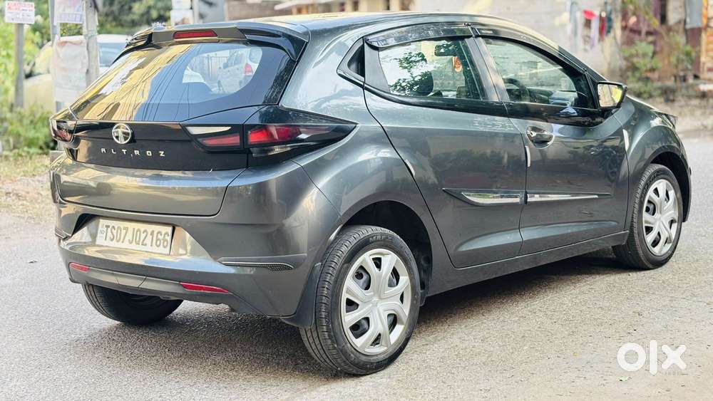 Tata Altroz 1.2 Xt, 2022, Petrol