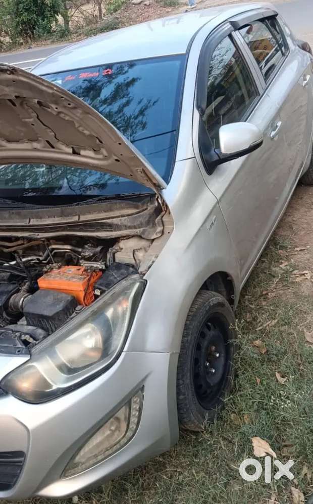 Hyundai I20 2014 पेट्रोल मेनुअल