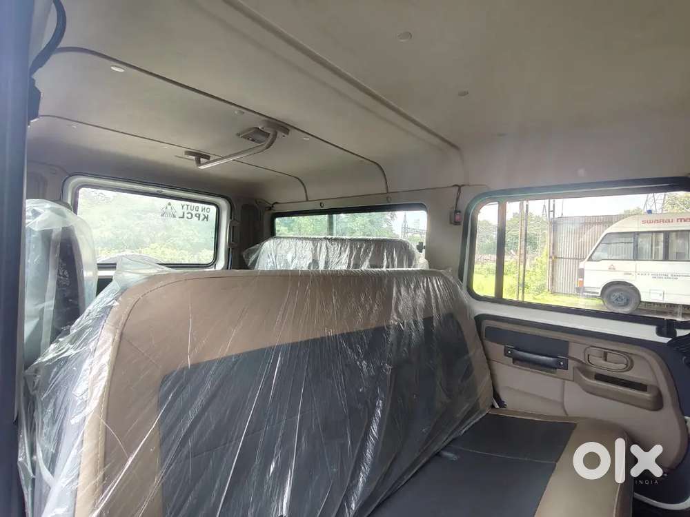 Force Motors Trax Cruiser Diesel 2025
