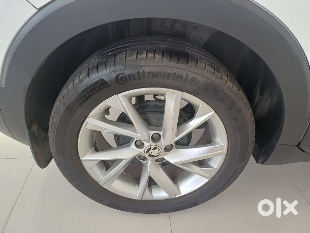 Skoda Kushaq 1.0 Tsi Style At, 2023, Petrol