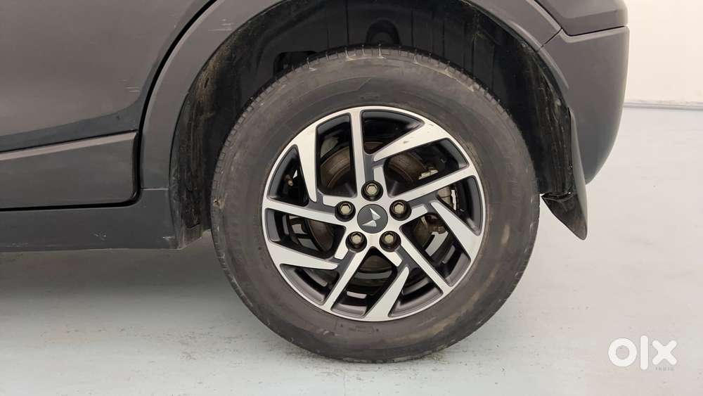 Mahindra Xuv300 W8 Option Diesel, 2023, Diesel
