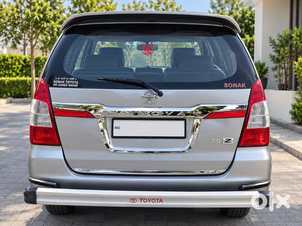 Toyota Innova 2.5 Z 2015