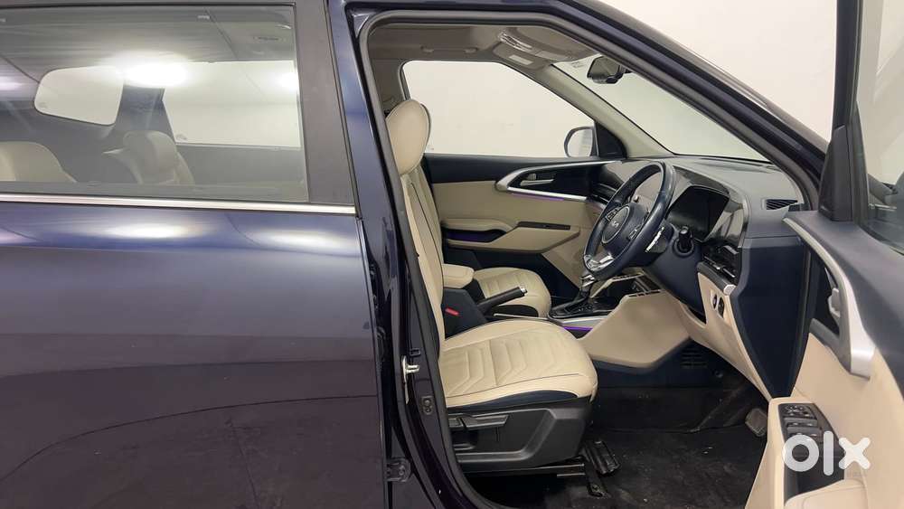 Kia Carens 1.4 Luxury Plus Dct 7 Str, 2022, Petrol