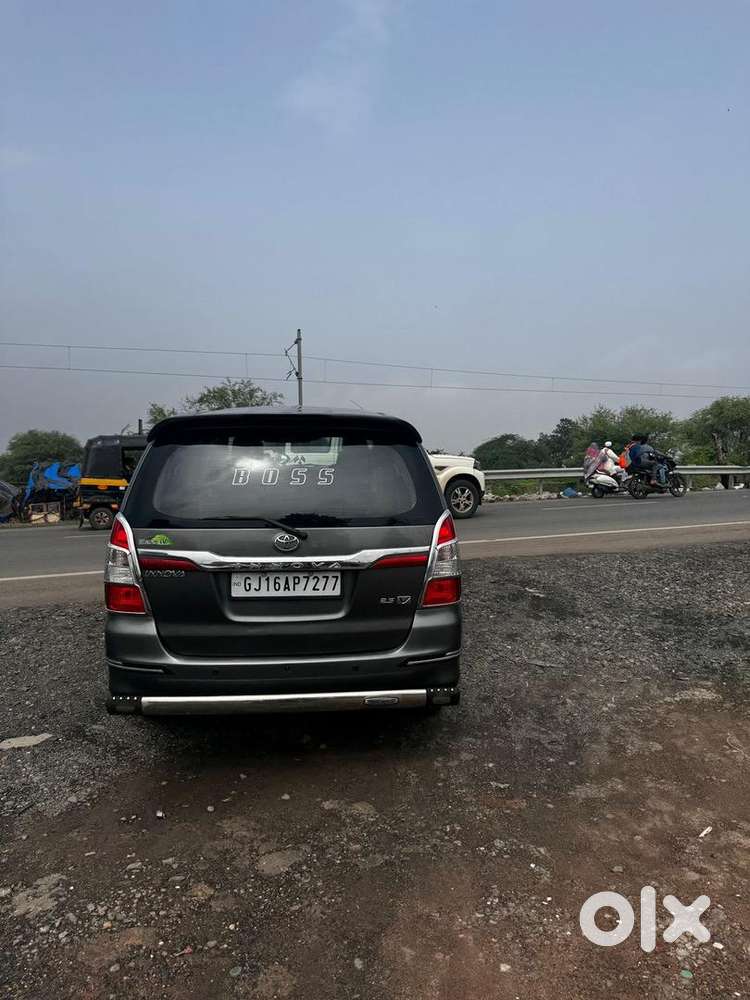 Toyota Innova 2011 Diesel Well Maintained