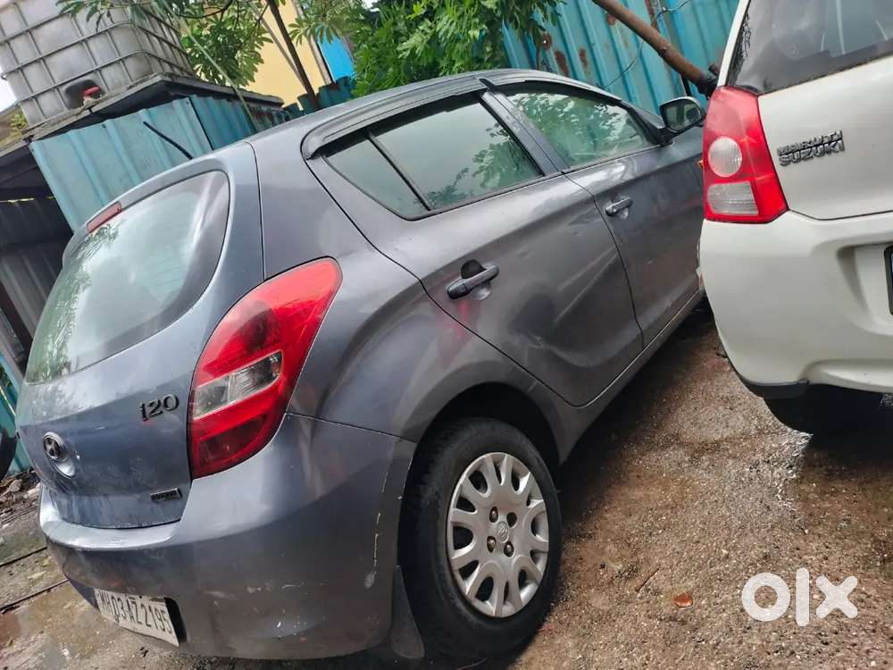Hyundai I20 Sportz Petrol 2011