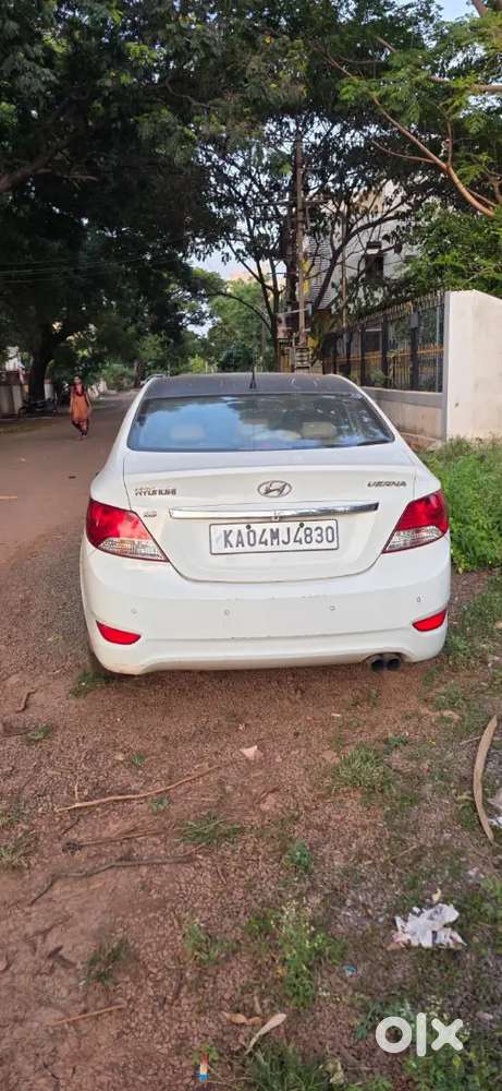 Hyundai Verna Fluidic 2011 Diesel Manual