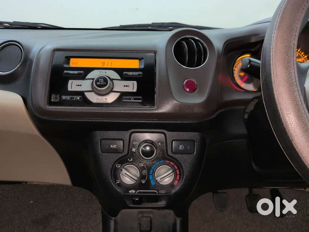 Honda Brio 2013-2016 V Mt, 2013, Petrol