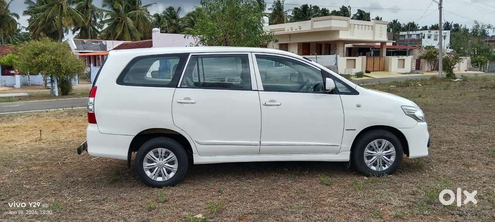 Toyota Innova 2.5 G (diesel) 8 Seater, 2014, Diesel