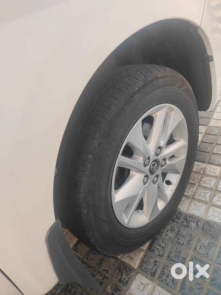 Toyota Innova Crysta 2.4 2017