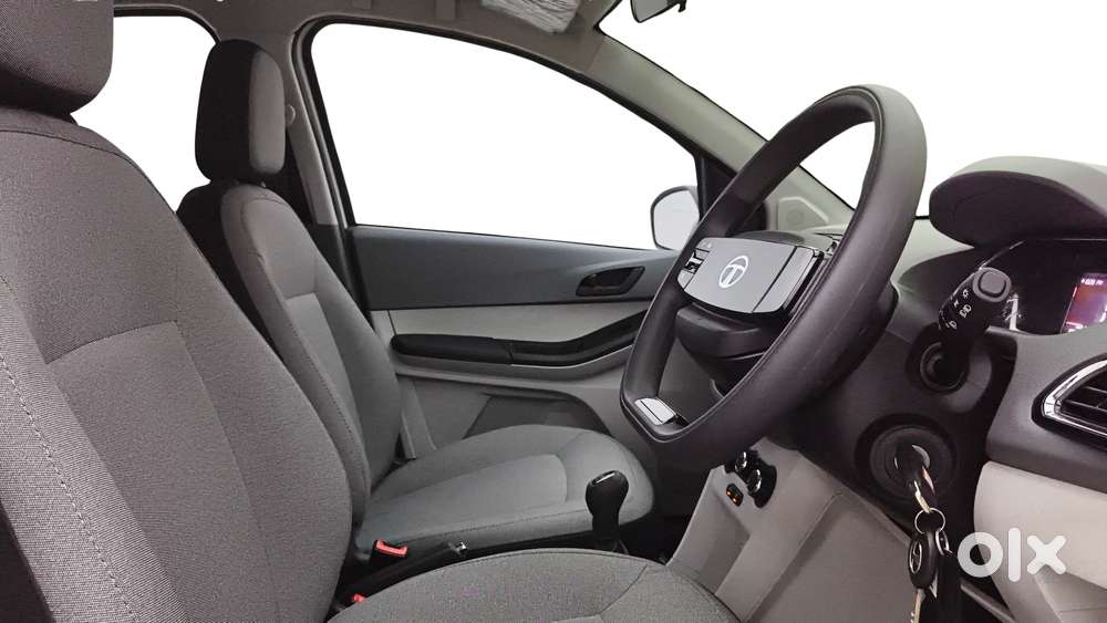 Tata Tiago 1.05 Revotorq Xt, 2025, Petrol