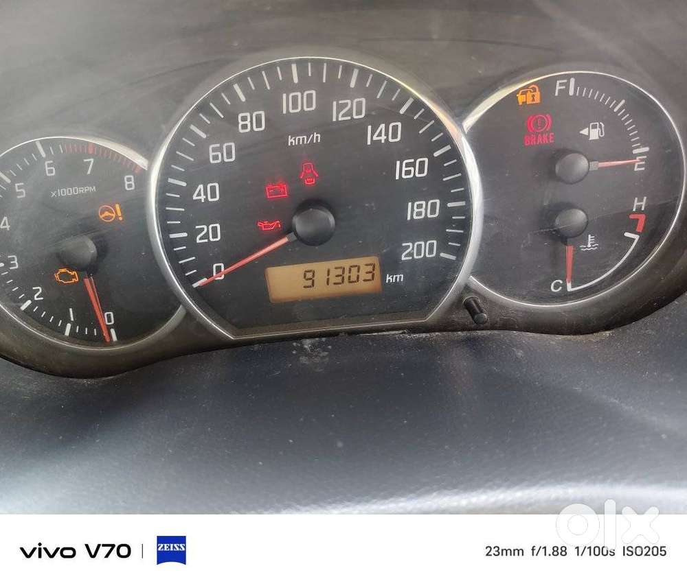 Maruti Suzuki Swift Vxi 1.2 Abs Bs-iv, 2011, Petrol
