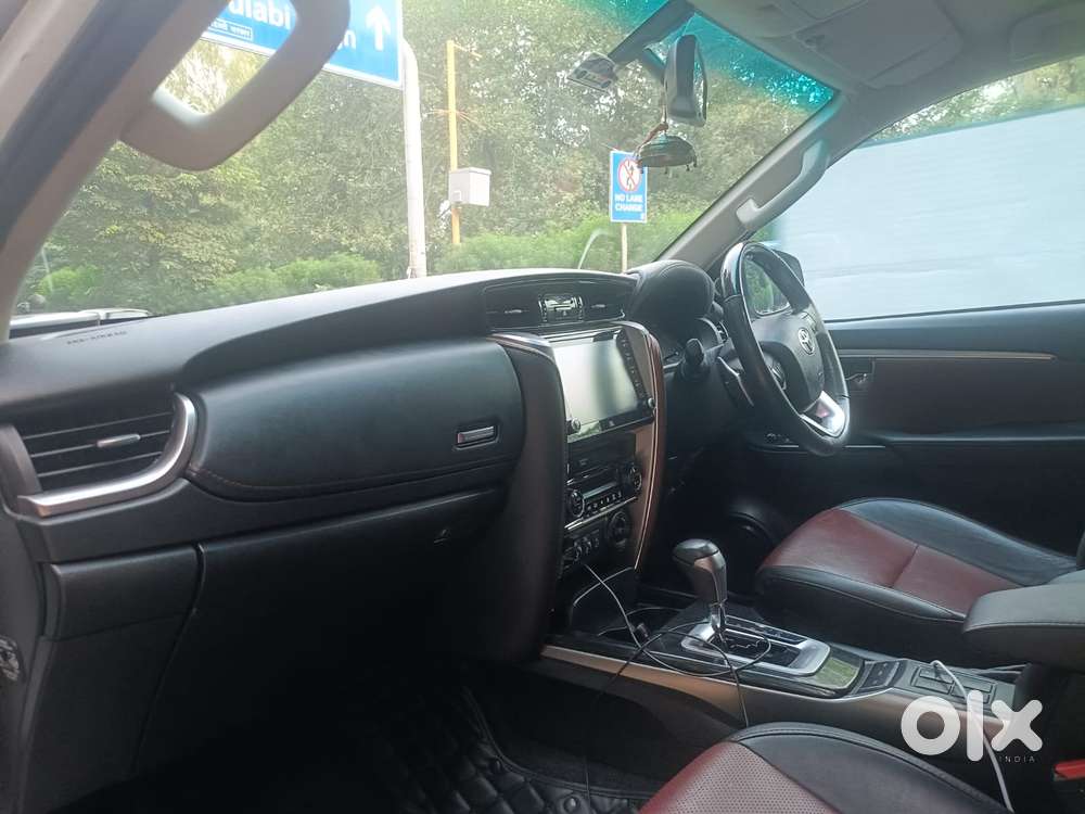 Toyota Fortuner Legender 4x4 At 2.8, 2024, Diesel