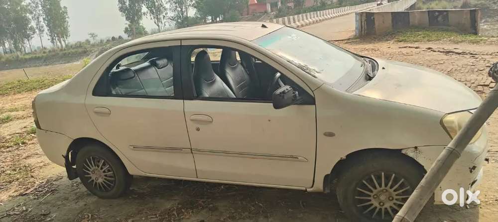 Toyota Etios 2012 Cng & Hybrids 300000 Km Driven