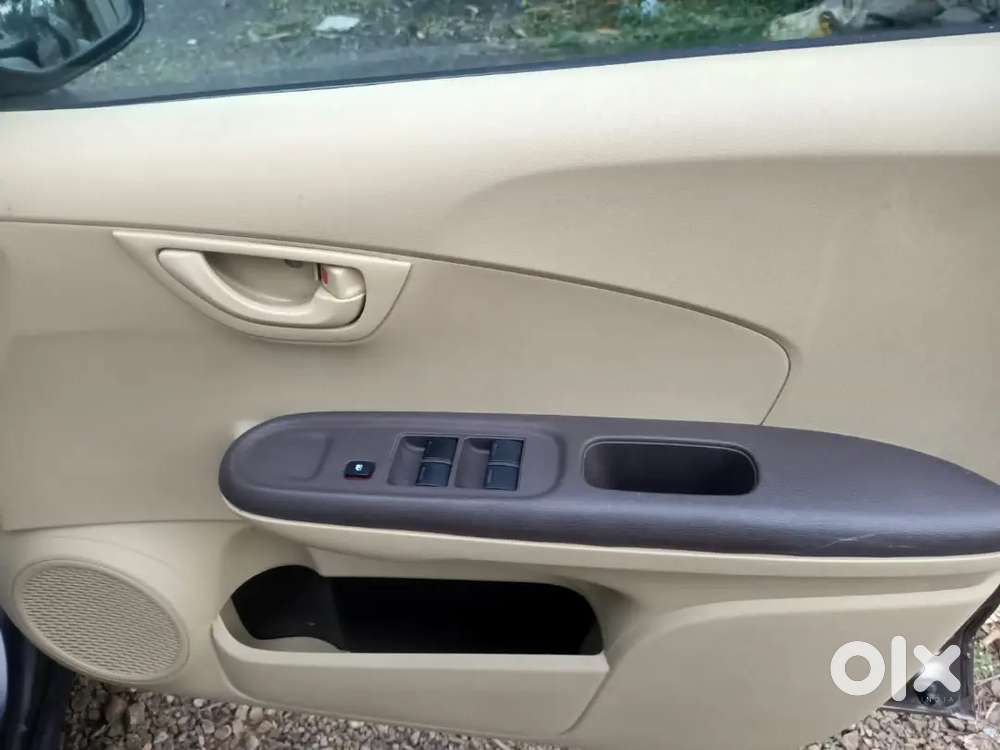 Honda Brio 2012 Petrol Well Maintained
