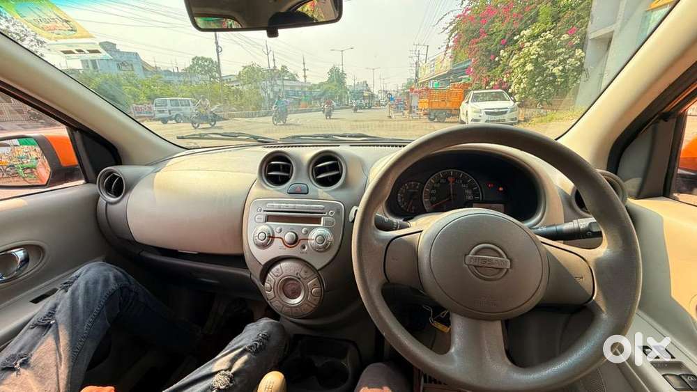 Nissan Petrol Car 2011