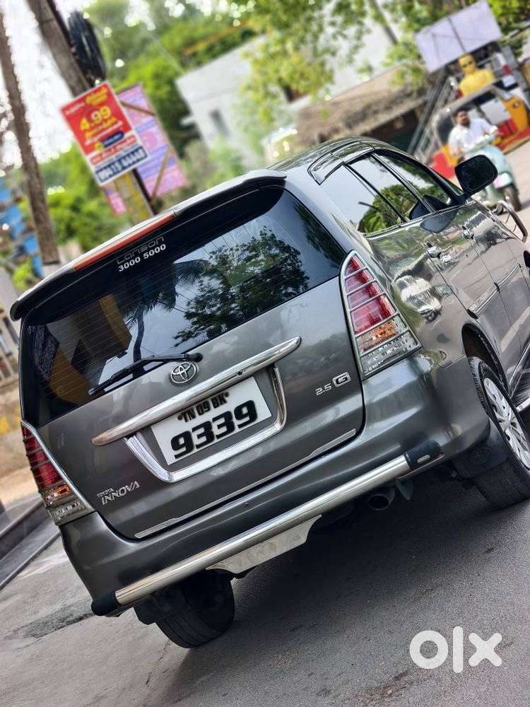 Toyota Innova 2.5 G (diesel) 7 Seater Bs Iv, 2011, Diesel