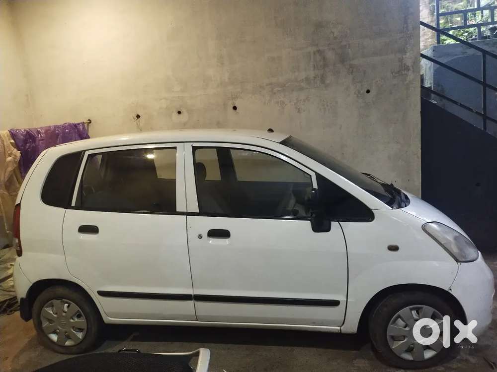 Maruti Suzuki Zen Estilo 2009
