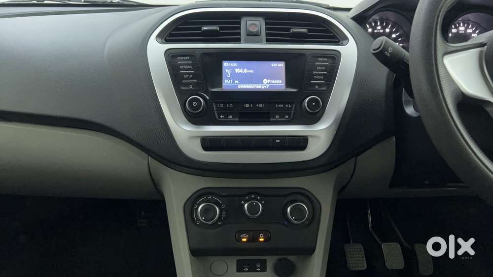 Tata Tiago 1.2 Revotron Xt, 2017, Petrol