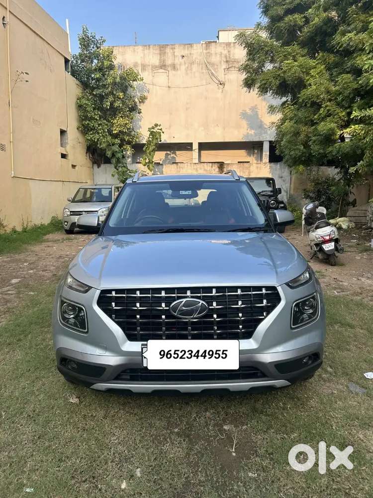 Hyundai Venue 2019 Petrol 84000 Km Driven