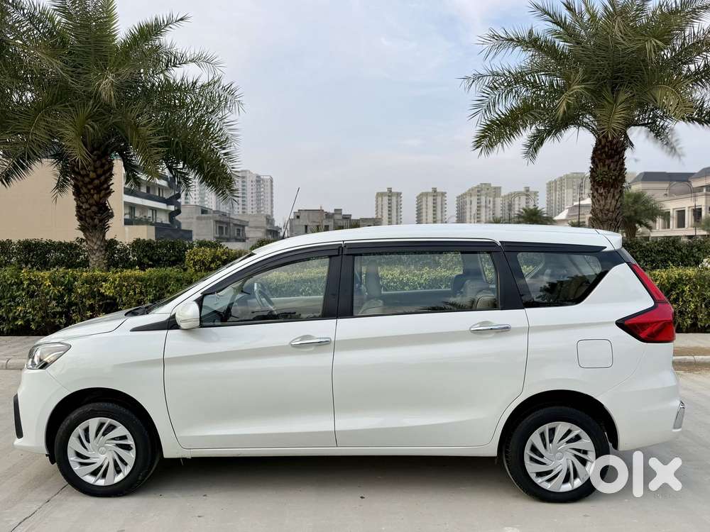 Maruti Suzuki Ertiga Vxi Shvs, 2023, Petrol