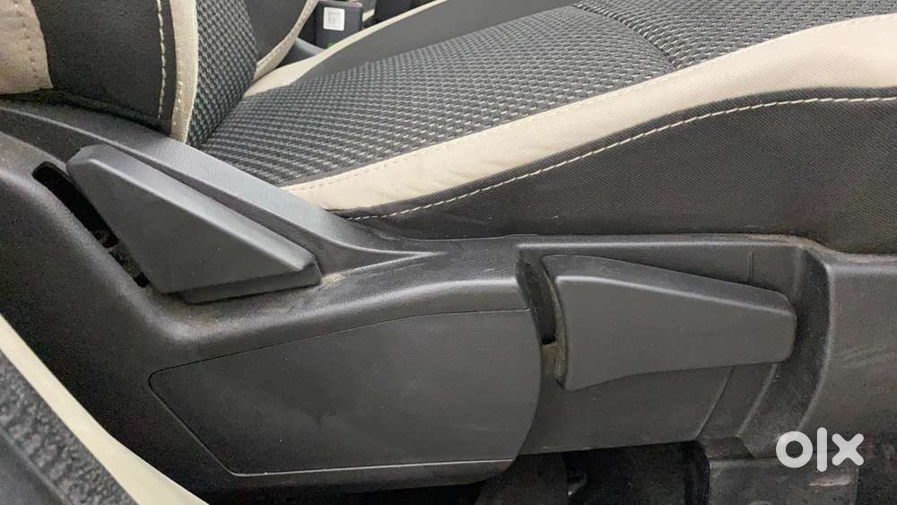 Renault Triber Rxz Easy-r Amt, 2021, Petrol