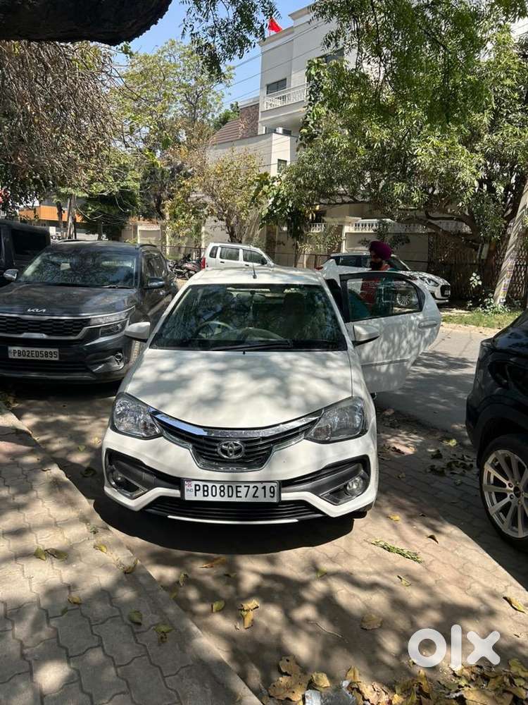 Toyota Etios Liva 2015 Diesel Well Maintained