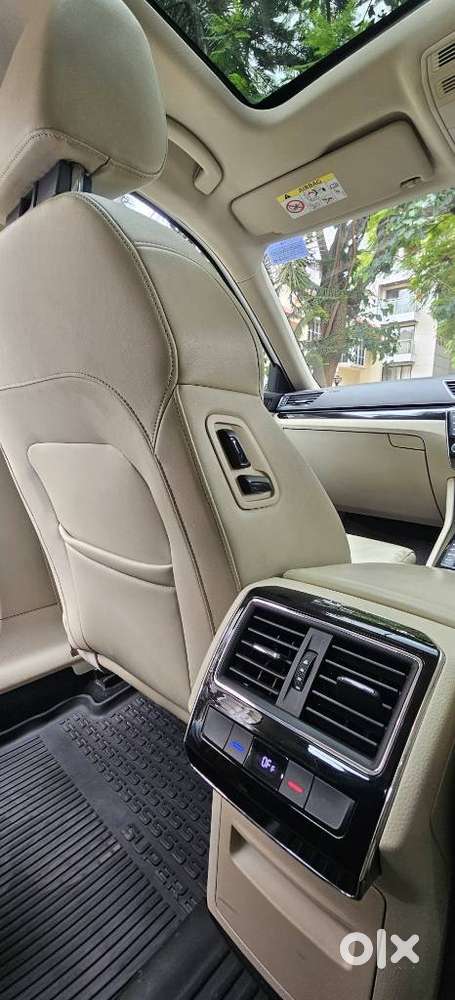 Skoda Superb Lk 1.8 Tsi At, 2018, Petrol