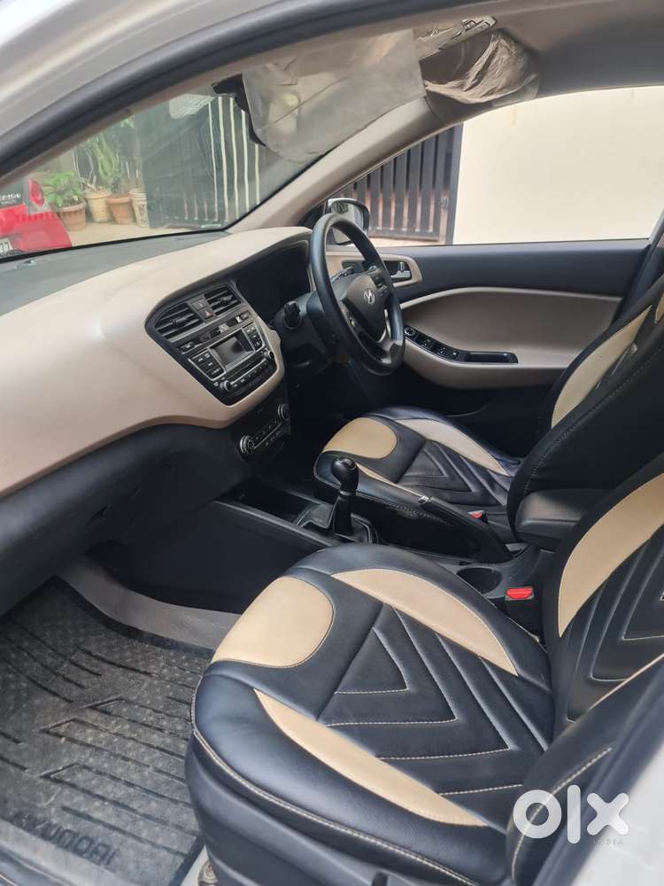 Hyundai I20 Diesel Sportz, 2016, Petrol