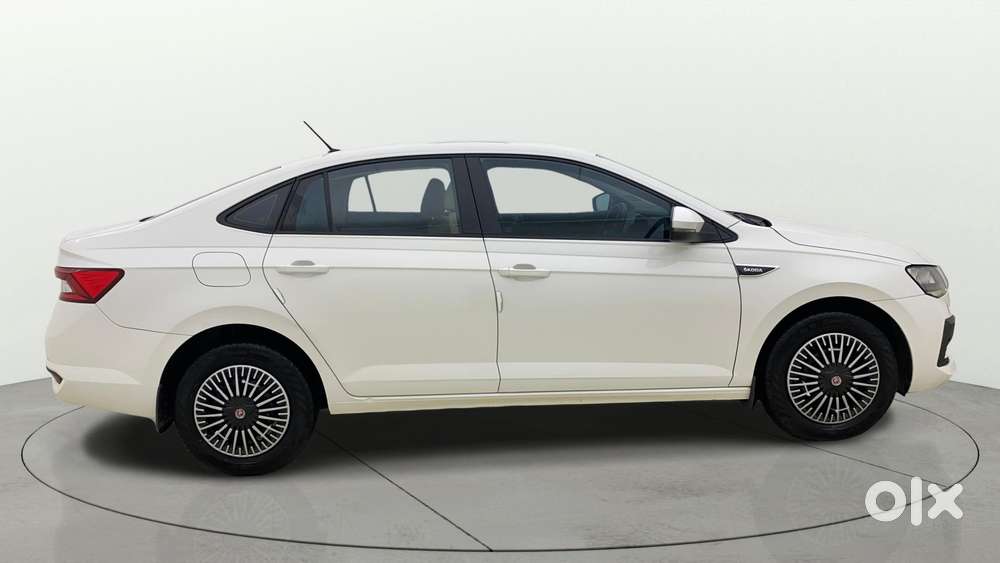 Skoda Slavia Ambition 1.5l Tsi Mt, 2022, Petrol
