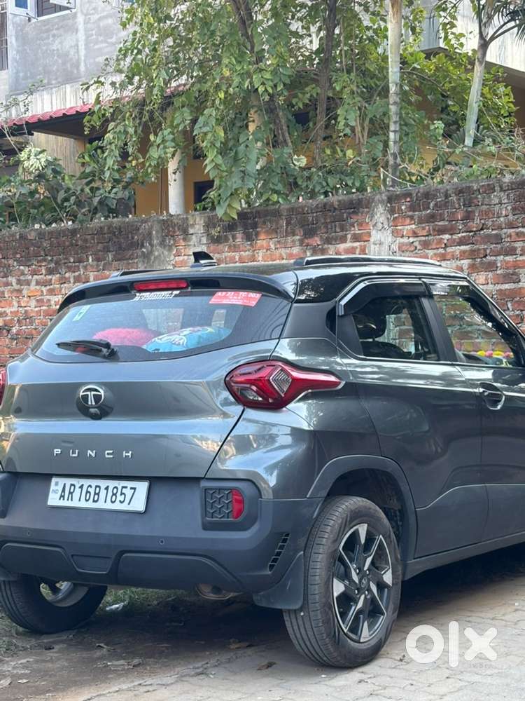 Tata Punch Petrol 2025