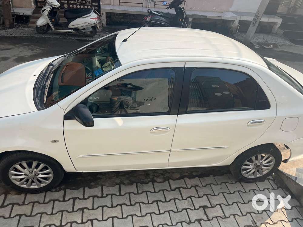 Toyota Etios Petrol 2011