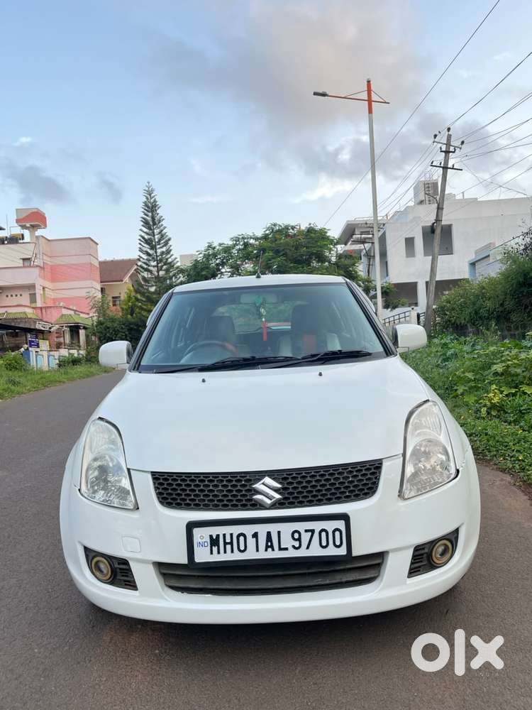 Maruti Suzuki Swift Lxi Bsiii, 2010, Petrol