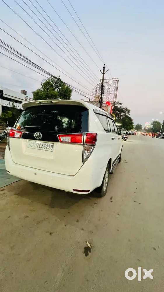 Toyota Innova Crysta Bs4 2.4 G