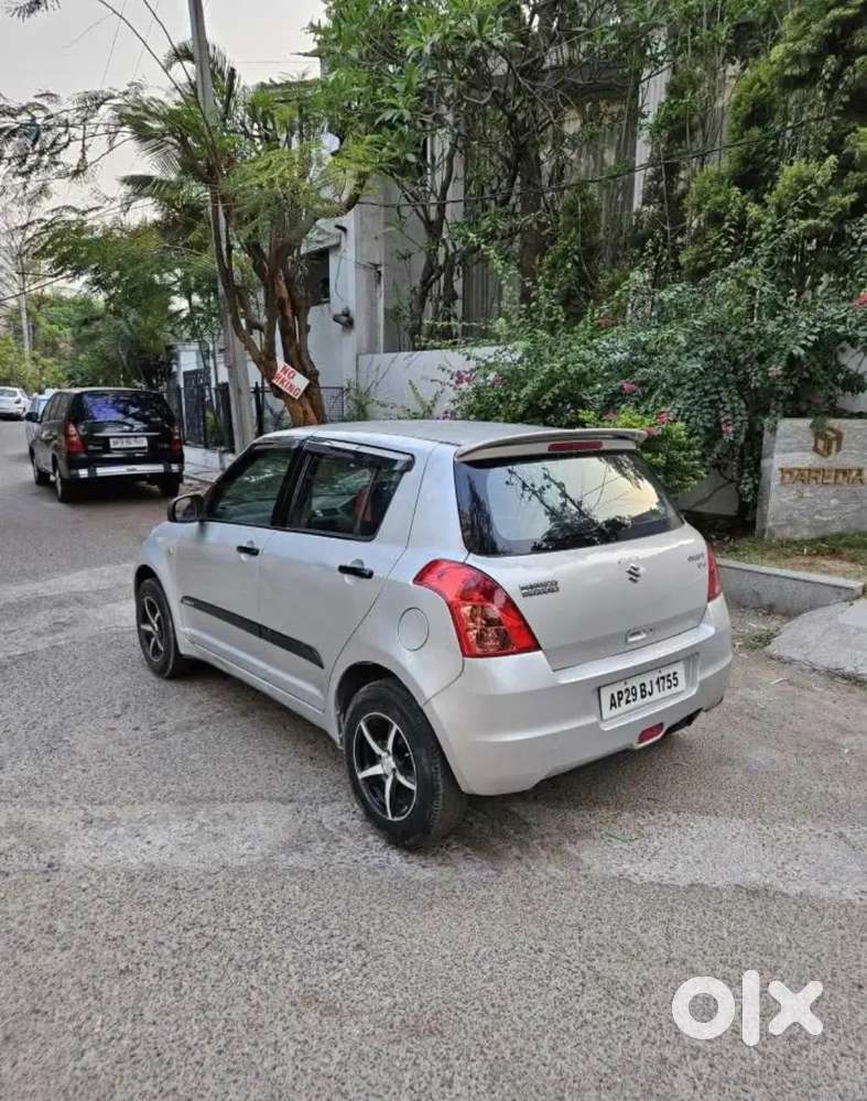 Maruti Suzuki Swift 2010 Diesel 93000 Km Driven