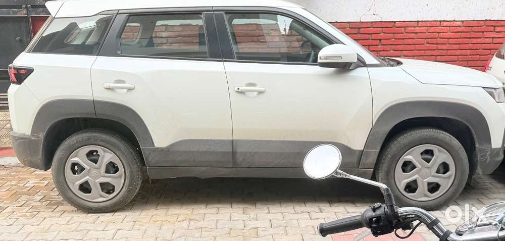 Maruti Suzuki Brezza 2024 Petrol 24000 Km Driven