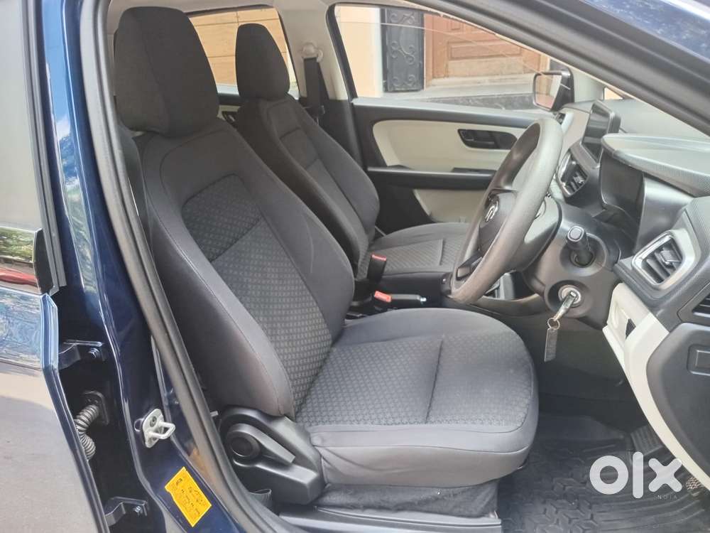 Tata Altroz Xm Plus Petrol, 2023, Petrol