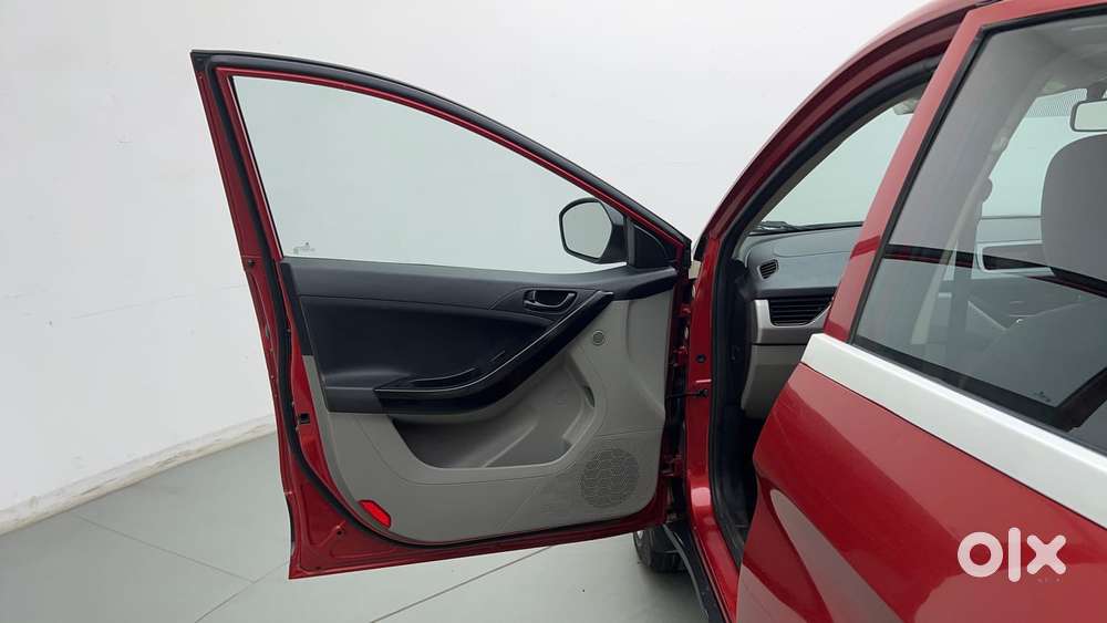 Tata Nexon 1.2 Revotron Xm, 2018, Petrol