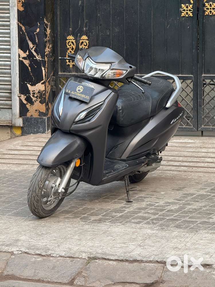 Scooty Modified Activa 6g Grey Colour Scooty Activa 6g Activa 6g