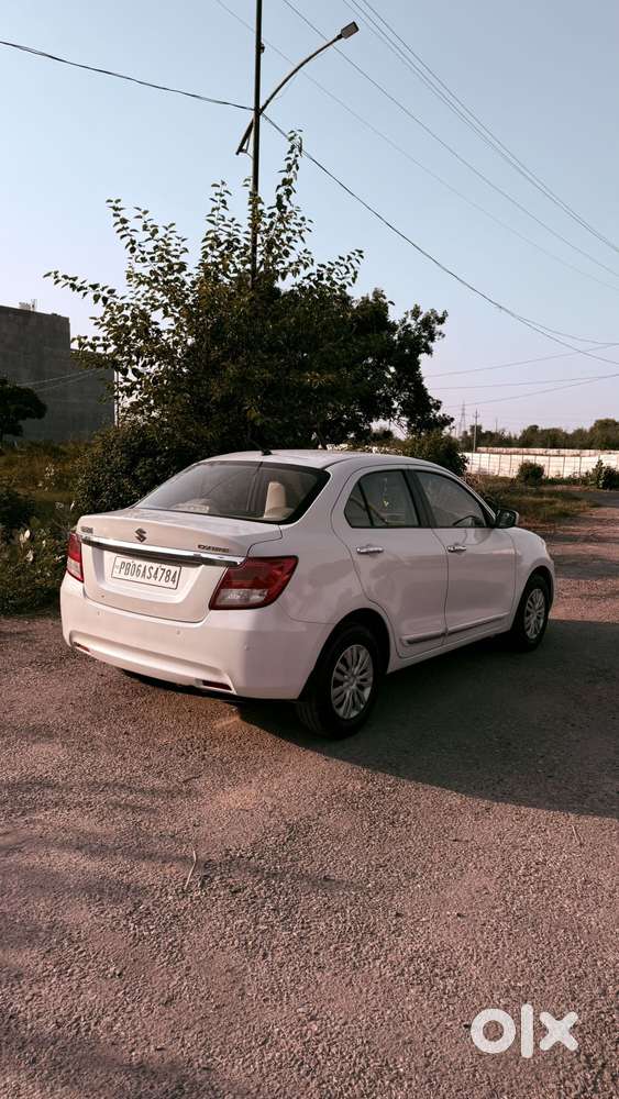 Maruti Suzuki Swift Dzire 1.2 Vxi Bsiv, 2018, Petrol