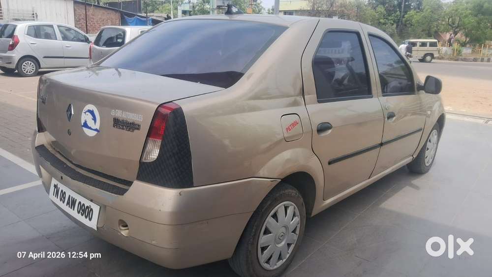 Mahindra Logan Petrol 2009