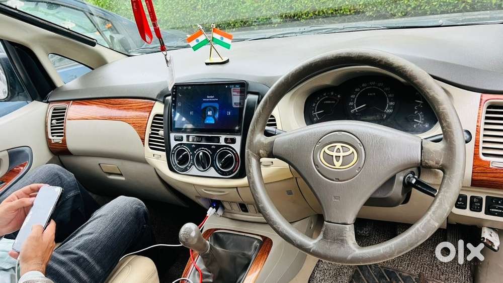 Toyota Innova 2.5 Diesel 2011 Dec