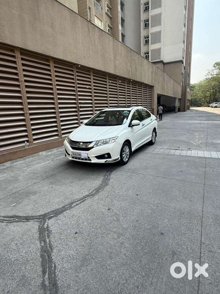 Honda City -automatic -sunroof-ivtec-vx