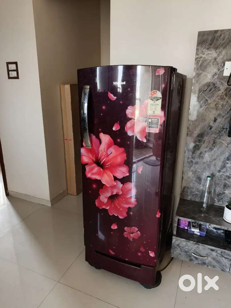 Single door whirlpool fridge with stand and vegetable basket