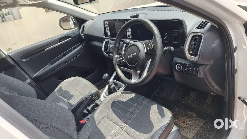 Kia Sonet 2024 Petrol 40000 Km Driven