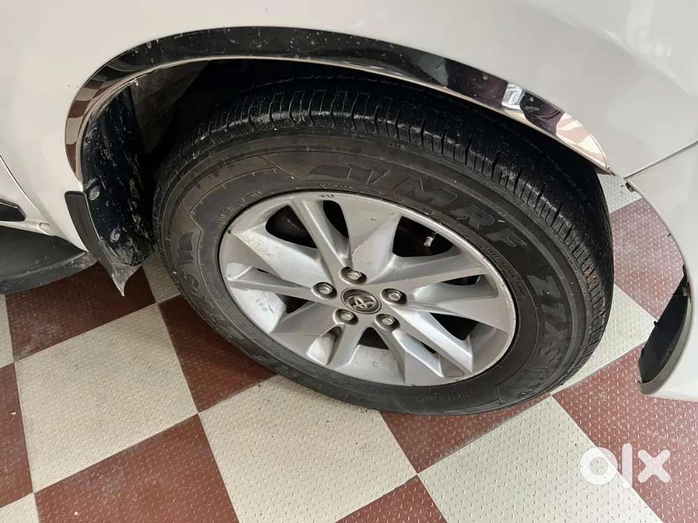 Toyota Innova Crysta 2017