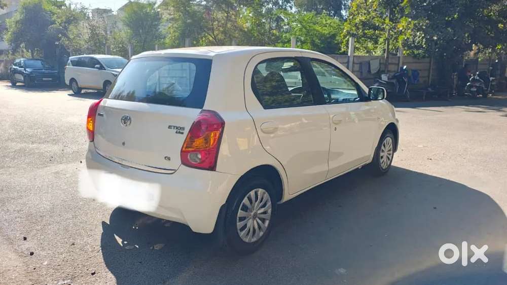 Toyota Etios Liva 2013 Cng & Hybrids 11000 Km Driven