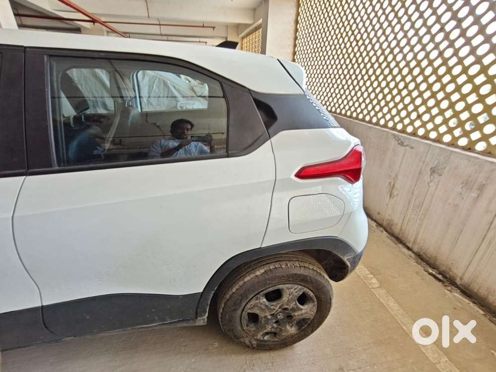 Tata Punch Petrol 2025