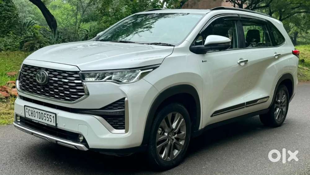 Toyota Innova Hycross, 2026, Petrol