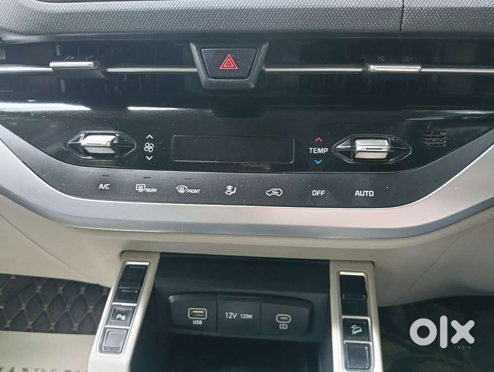 Kia Carens 1.4 Prestige Plus Turbo 7 Str, 2022, Diesel