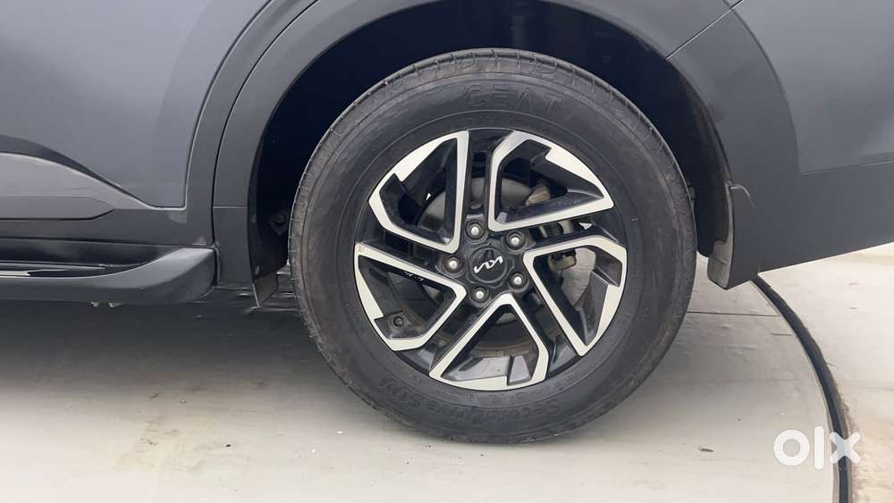 Kia Carens X Line 1.5 Turbo Petrol Dct 6 Str, 2023, Petrol